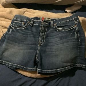 Bke women shorts size 32